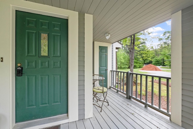 10 Mountain Brook Cir Unit 2, Lincoln, NH 03251 - entrance to property with a porch