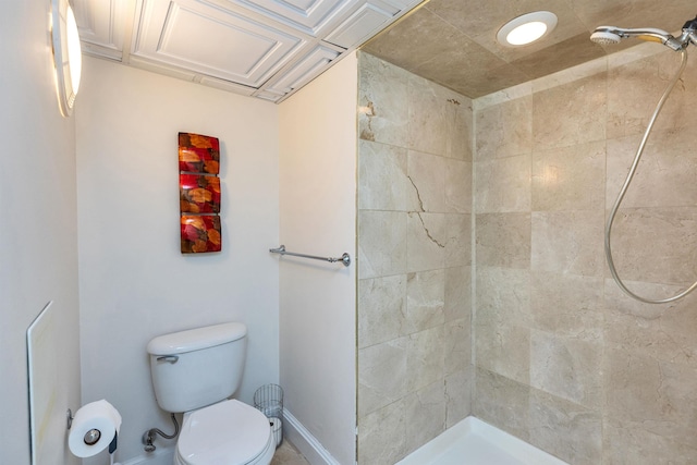 3 Foundry St, Amherst, NH 03031 - full bathroom with a tile shower, toilet, and baseboards