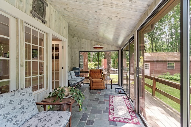 73 Mammoth Rd Unit A & B, Pelham, NH 03076