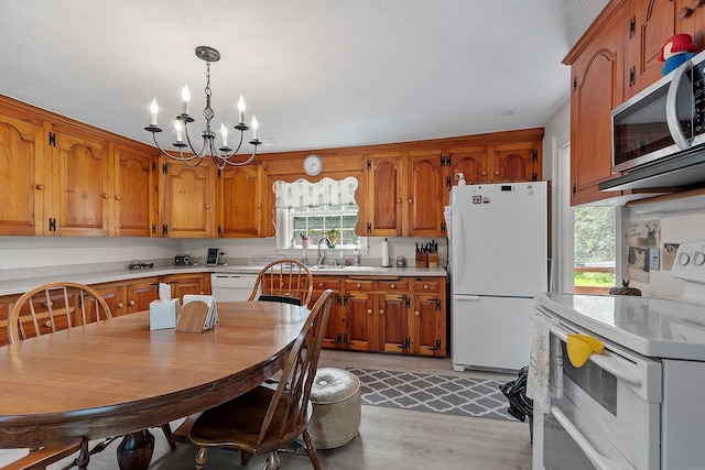 73 Mammoth Rd Unit A & B, Pelham, NH 03076