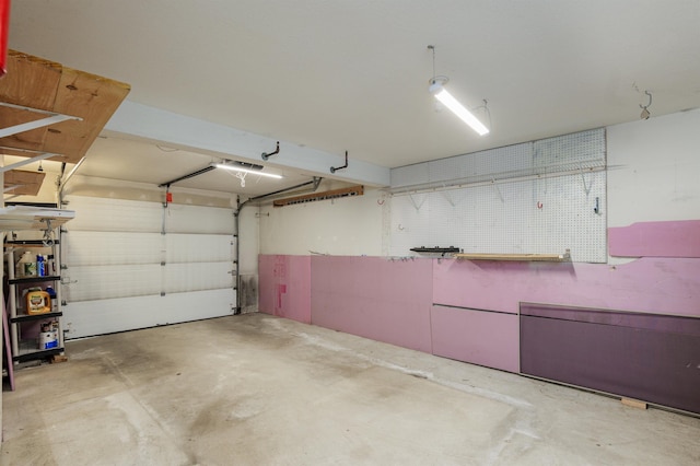 15 Christopher Dr Unit 5, Sandown, NH 03873 - view of garage