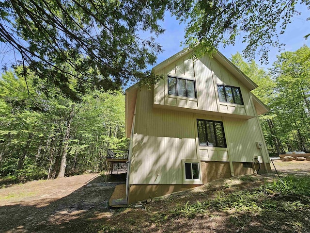 209 Craney Hill Rd, Henniker, NH 03242 - view of side of home