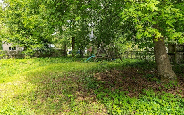 91 Carroll St, Keene, NH 03431 - view of yard