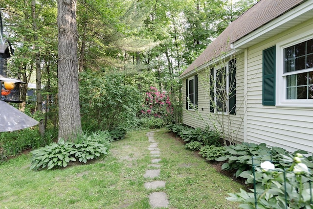 50 Kienia Rd, Hudson, NH 03051 - view of yard