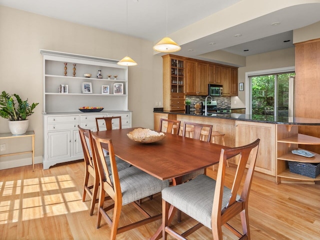 200 Lake St Unit 16, Burlington, VT 05401 - dining space with light wood-style flooring