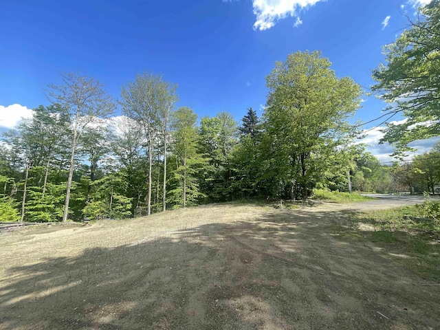 71 Golf Course Rd, Warren, VT 05674