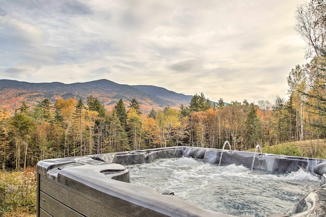 105 Valley View Rd, Easton, NH 03580 - view of mountain backdrop featuring a forest