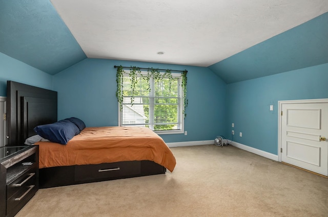 27 Chisholm Farm Dr, Stratham, NH 03885