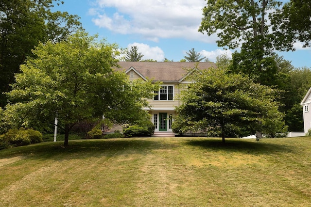 27 Chisholm Farm Dr, Stratham, NH 03885