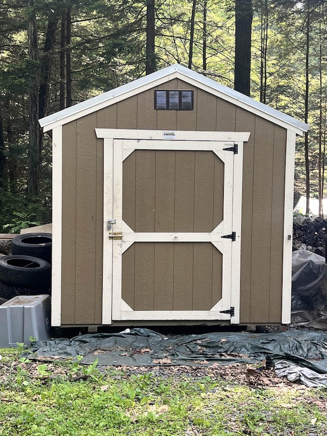 262 Hidden Valley Rd, Charlestown, NH 03603