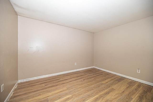 20 Locke Hill Ln, Barrington, NH 03825 - spare room featuring light wood finished floors and baseboards