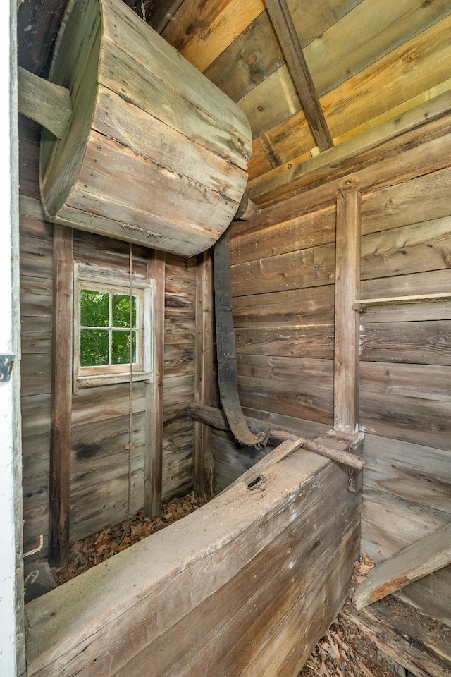 196 Deering Center Rd, Weare, NH 03281 - detailed view of wood walls