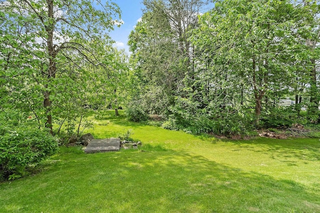 73 Mammoth Rd, Pelham, NH 03076