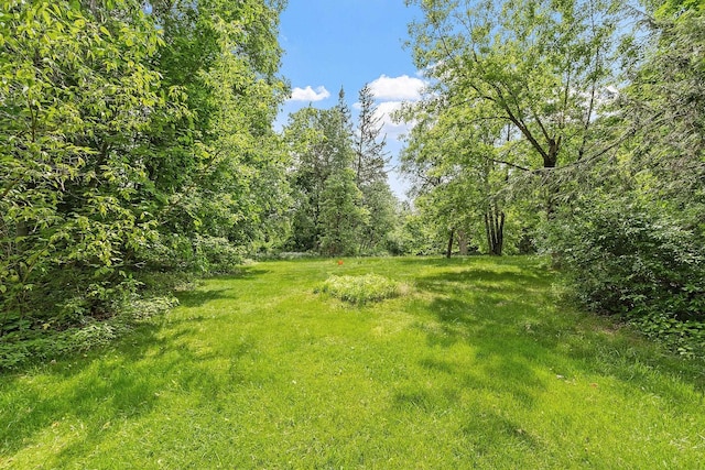 73 Mammoth Rd, Pelham, NH 03076