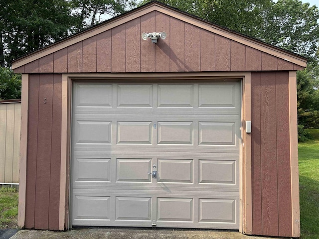 4 Mount Vernon Dr, Pelham, NH 03076 - view of detached garage