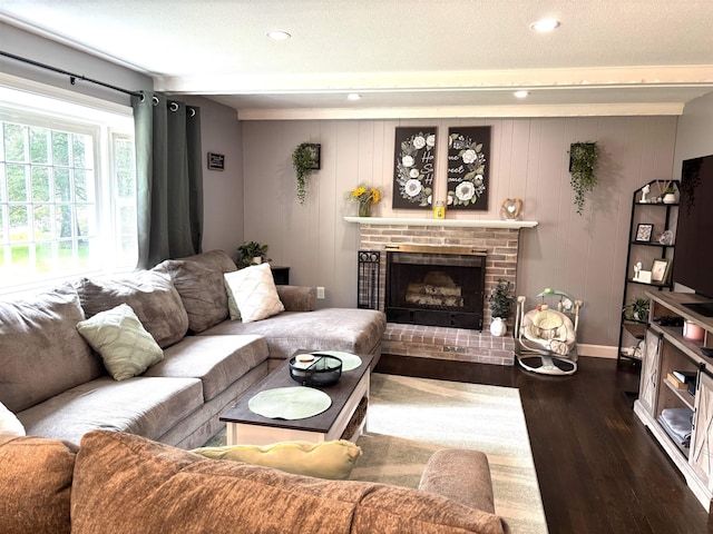4 Mount Vernon Dr, Pelham, NH 03076 - living area featuring dark wood-style flooring, a fireplace, recessed lighting, and baseboards