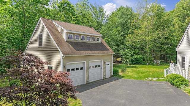 109 Temple Rd, Wilton, NH 03086 - garage with driveway