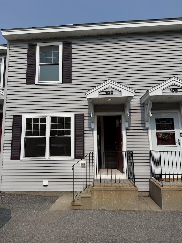 106 Karatzas Ave, Manchester, NH 03104 - view of front of home