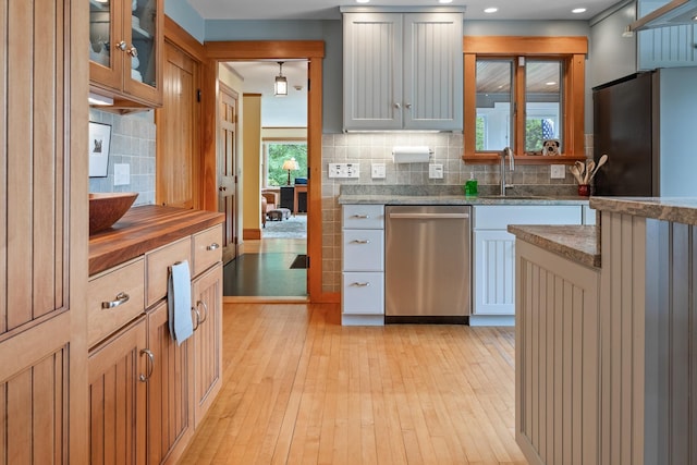 372 Brill Rd, Landaff, NH 03785 - kitchen featuring appliances with stainless steel finishes, tasteful backsplash, light wood-style floors, wooden counters, and recessed lighting