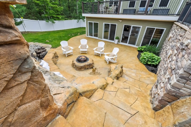 32 Burnham Rd, Windham, NH 03087 - patio / terrace with an outdoor fire pit and a patio