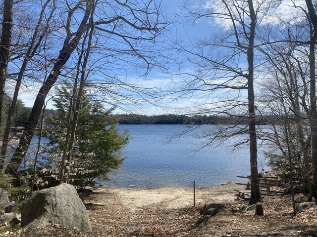 20 Nutter Dr, Alton, NH 03809