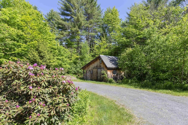 794 Sawnee Bean Rd, Thetford, VT 05075 - view of front of property with an outbuilding and driveway