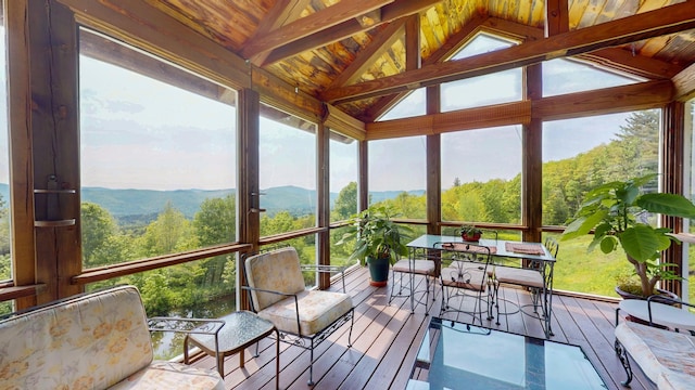 1074 N Hollow Rd, Rochester, VT 05767 - sunroom with a mountain view