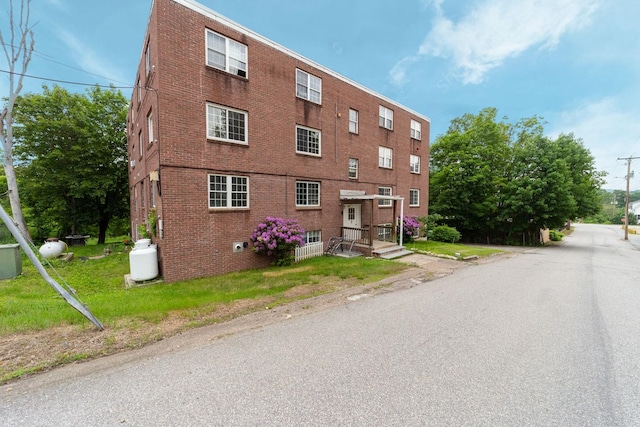 30 Beech St Unit 4B, Bristol, NH 03222 - view of building exterior