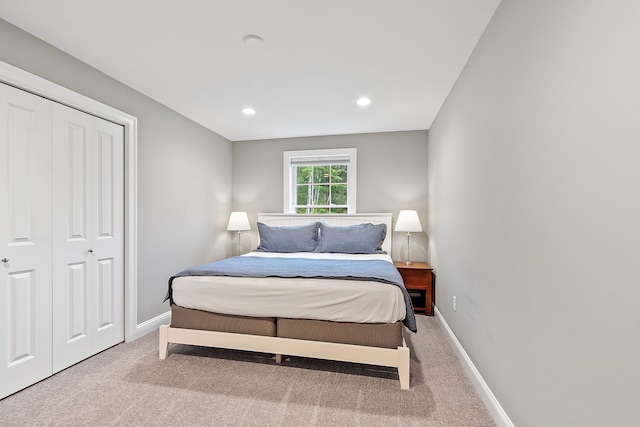 7A Terraceview Dr, Hudson, NH 03051 - carpeted bedroom featuring a closet and recessed lighting