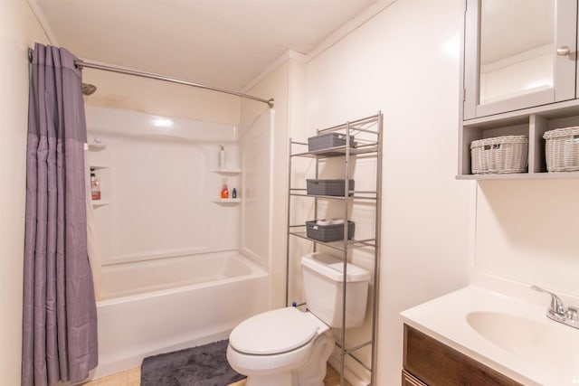 83 Tamworth Rd, Tamworth, NH 03886 - full bath with shower / bath combo with shower curtain and vanity