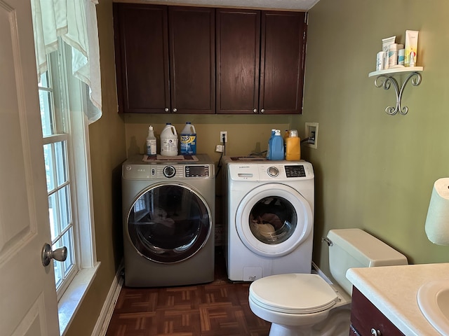 2 Cobblestone Pl, Merrimack, NH 03054 - washroom featuring washing machine and dryer