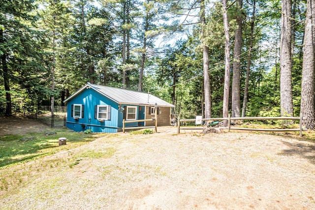 25 Singer Ln, Conway, NH 03813 - view of front of home