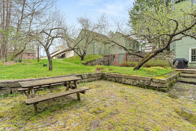 85 Dartmouth College Hwy Unit 204, Lyme, NH 03768 - view of grassy yard