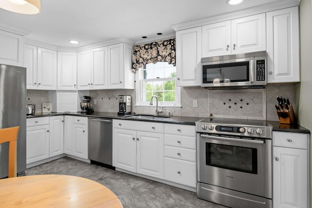 15 Creation Ln, York, ME 03909