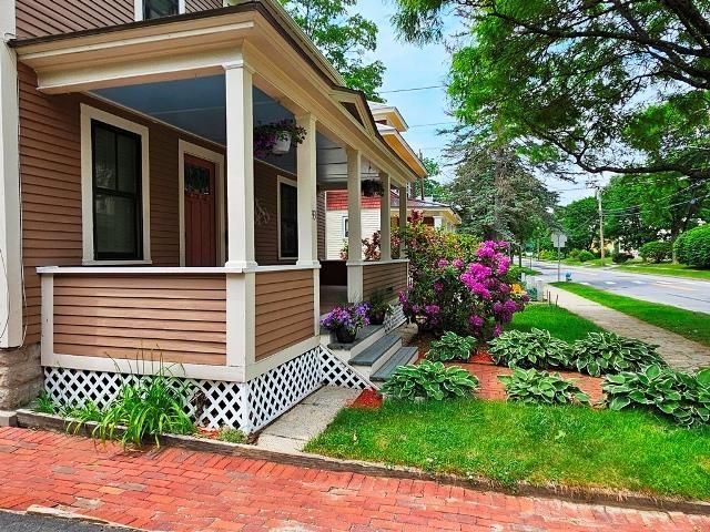 93 S Lincoln St, Keene, NH 03431 - view of side of home with covered porch