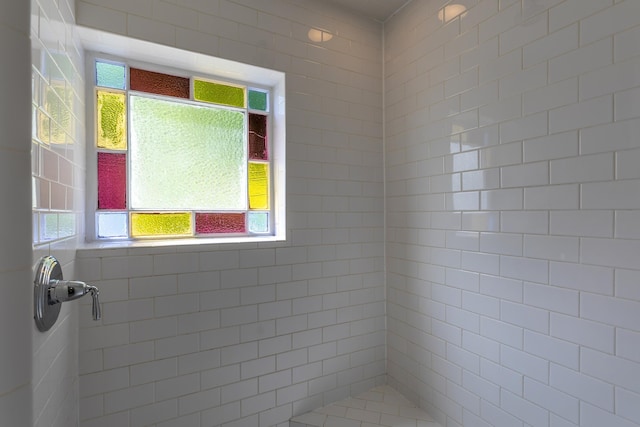 331 Rte 100 N, Plymouth, VT 05056 - full bathroom with a tile shower