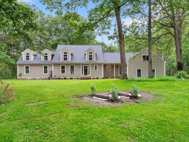 71 Marblehead Rd, Windham, NH 03087 - cape cod-style house featuring a front lawn