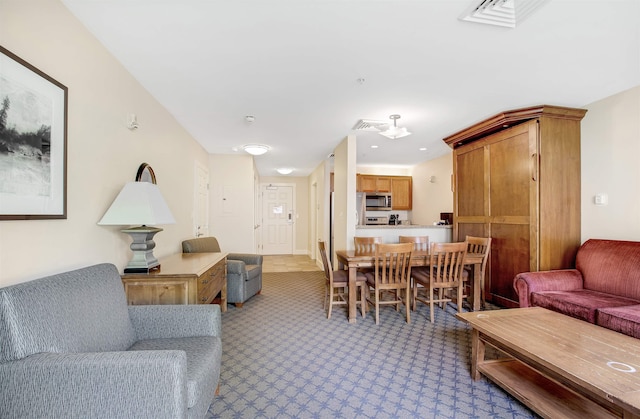 517-519 Jackson Gore Rd Unit 517-519Qtr I, Ludlow, VT 05149 - view of carpeted living area