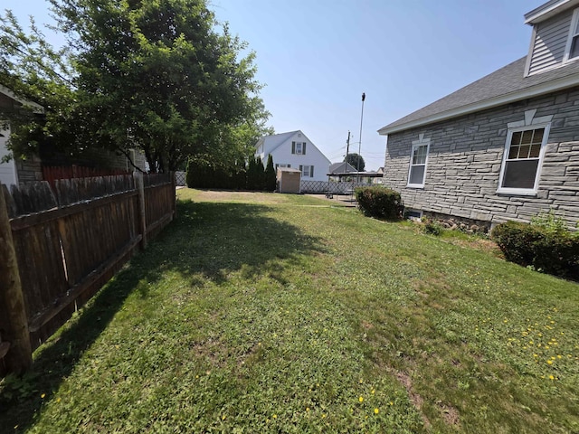 793 S Beech St, Manchester, NH 03104 - view of yard