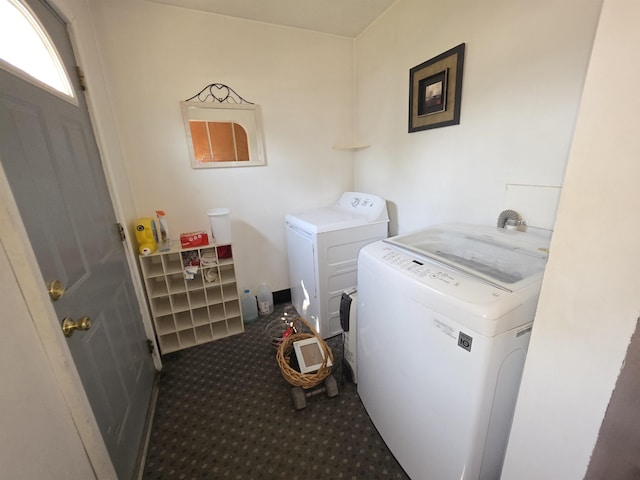793 S Beech St, Manchester, NH 03104 - washroom featuring carpet and independent washer and dryer
