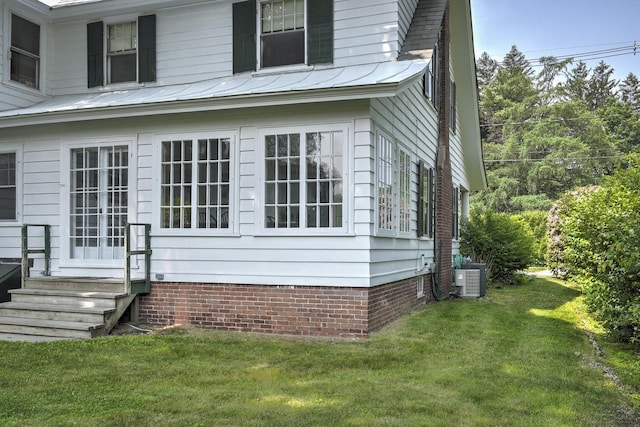 45 School St, Keene, NH 03431 - view of side of property featuring entry steps and a yard