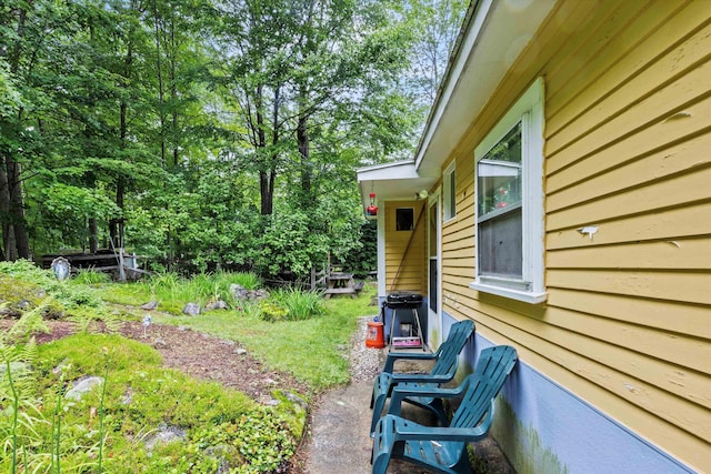 15 Milford St, Amherst, NH 03031 - view of yard