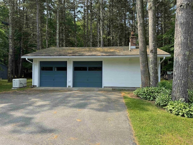 653 Skyboro E Rd, Pownal, VT 05261 - view of garage