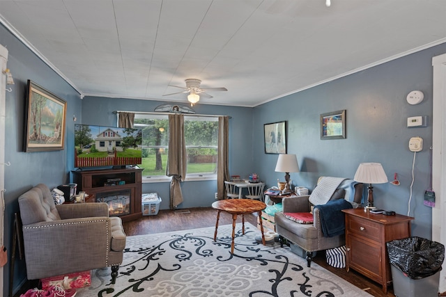 3123 Carter Hill Rd, Highgate, VT 05488 - living area featuring wood finished floors, crown molding, and a ceiling fan