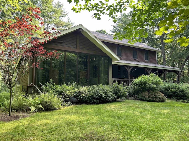 12 Juniper Ridge Rd, Exeter, NH 03833 - view of front of house with a front yard