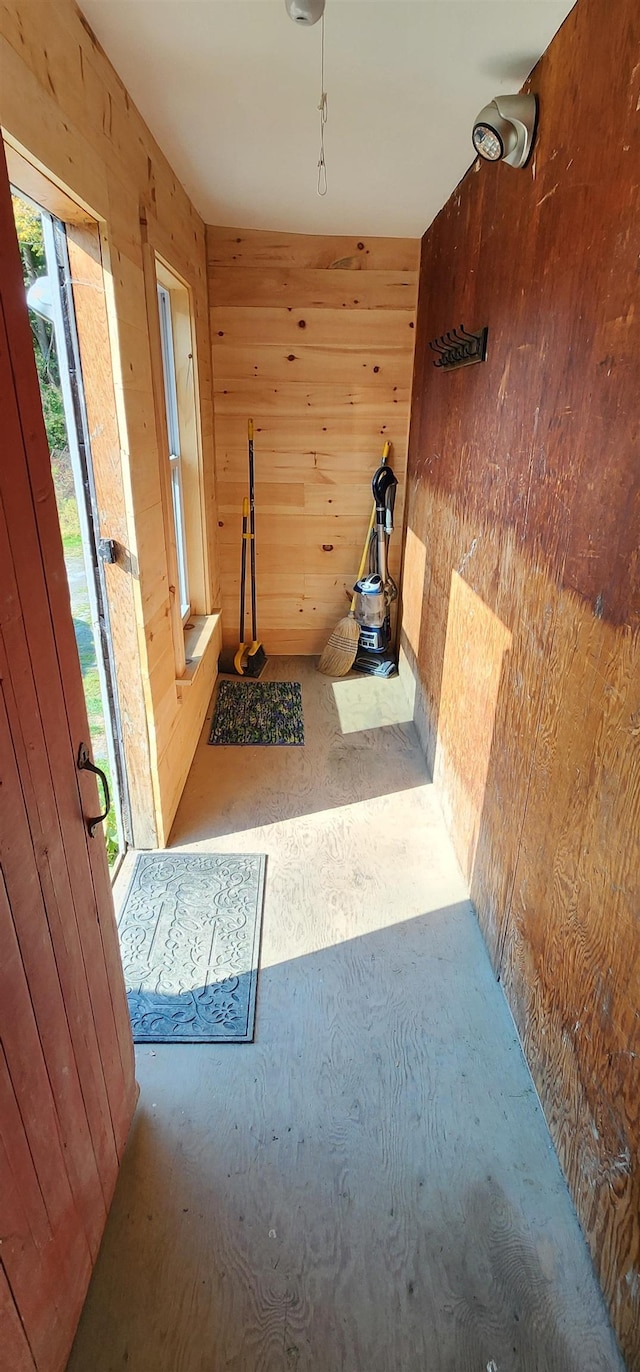 7-9 Elm St, Waterbury, VT 05676 - hall featuring wood walls
