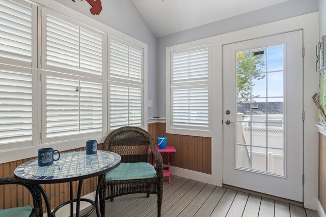 5 Fellows Ave, Hampton, NH 03842 - sunroom with vaulted ceiling