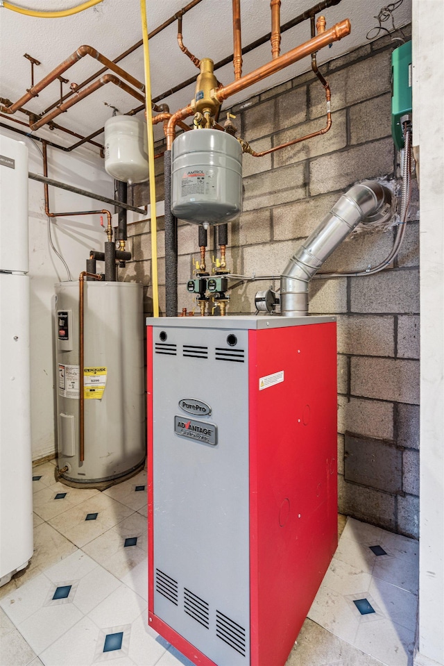 8 Willow Spring Ln, Hanover, NH 03755 - utilities featuring electric water heater and water heater