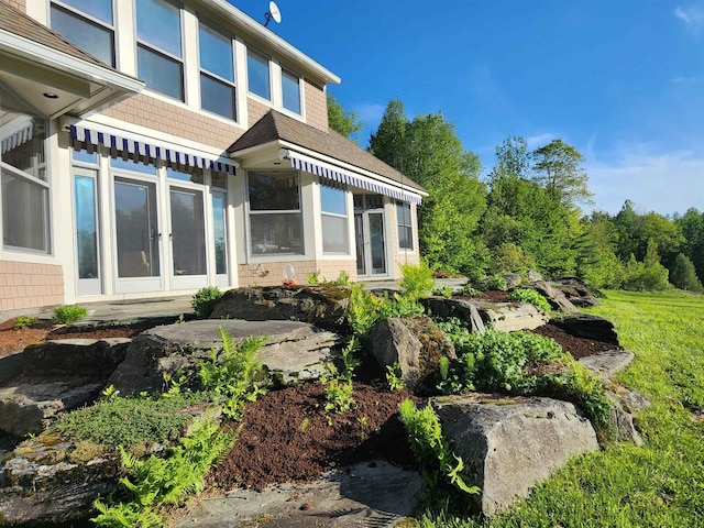201 Lower Judson Ln, Stowe, VT 05672 - rear view of house featuring roof with shingles