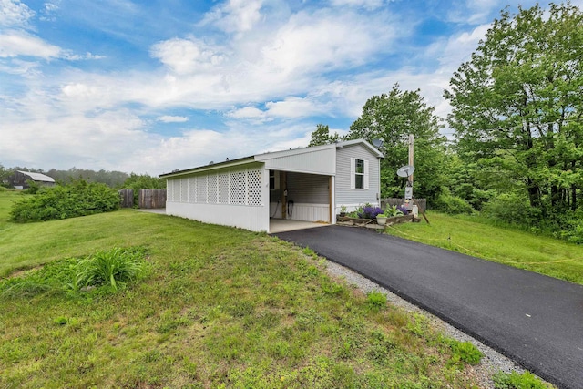 205 Windsor Rd, Hillsborough, NH 03244 - view of outbuilding with asphalt driveway